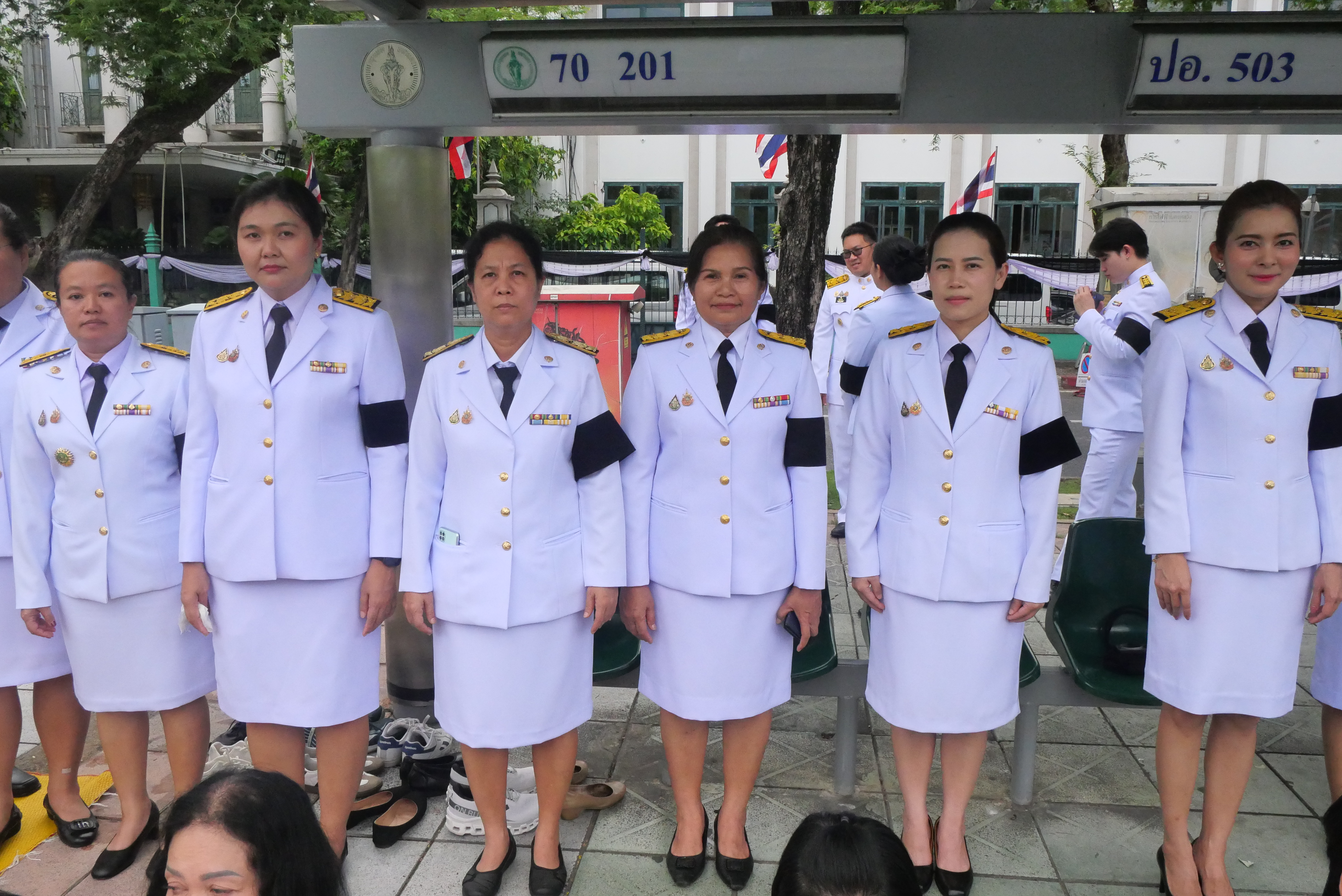 title - ส.ป.ก. ร่วมเข้าเฝ้าฯ และน้อมส่งเสด็จในการเคลื่อนขบวนอัญเชิญพระศพ สมเด็จพระเจ้าลูกเธอเจ้าฟ้าพัชรกิติยาภา นเรนทิราเทพยวดี กรมหลวงราชสาริณีสิริพัชร มหาวัชรราชธิดา สู่พระบรมมหาราชวัง